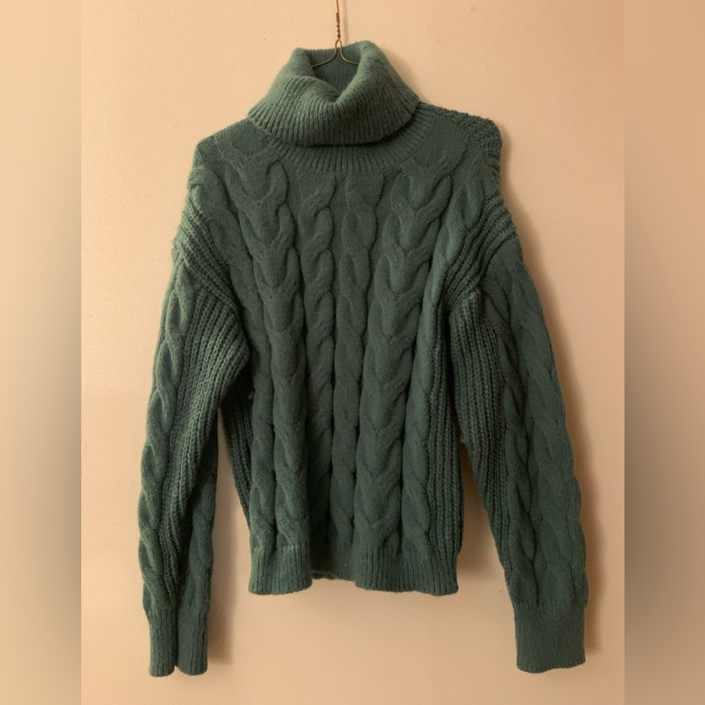 turtle neck sweater